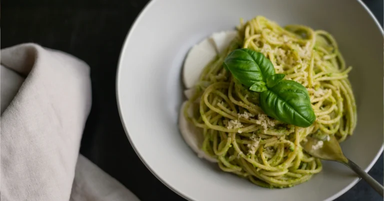 green spaghetti